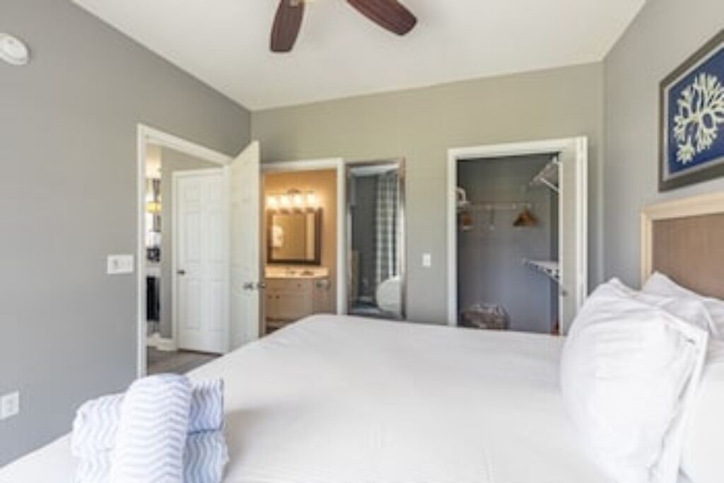 Photo of Bedroom in Ocean Ridge