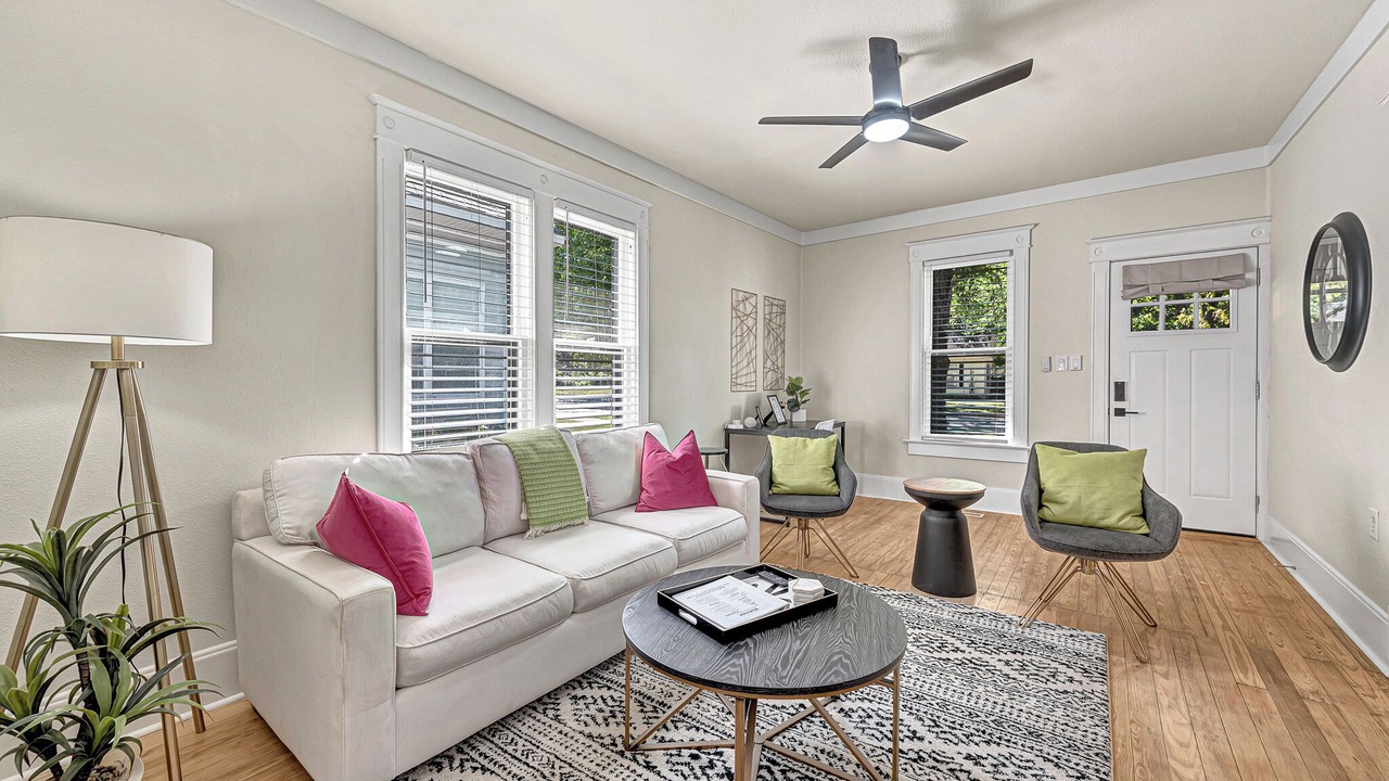 Photo of Livingroom in Rogers