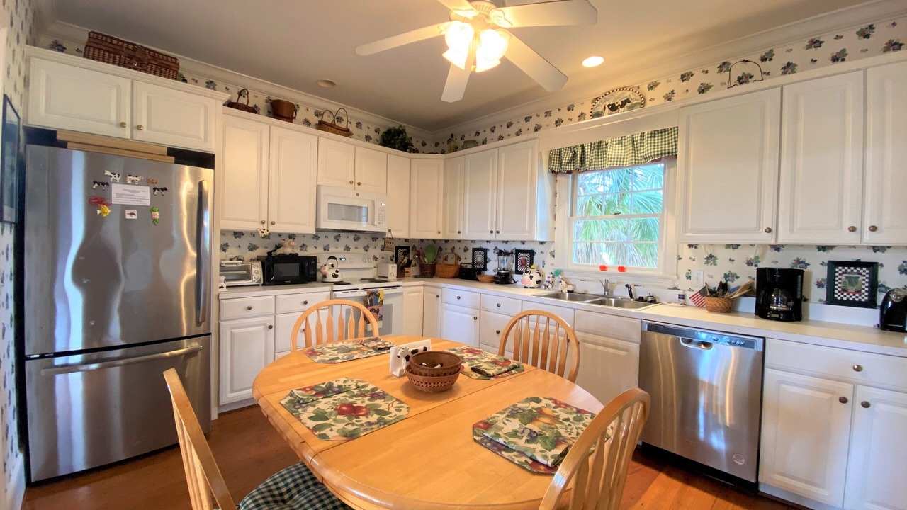 Photo of Kitchen in Jeremy Cay