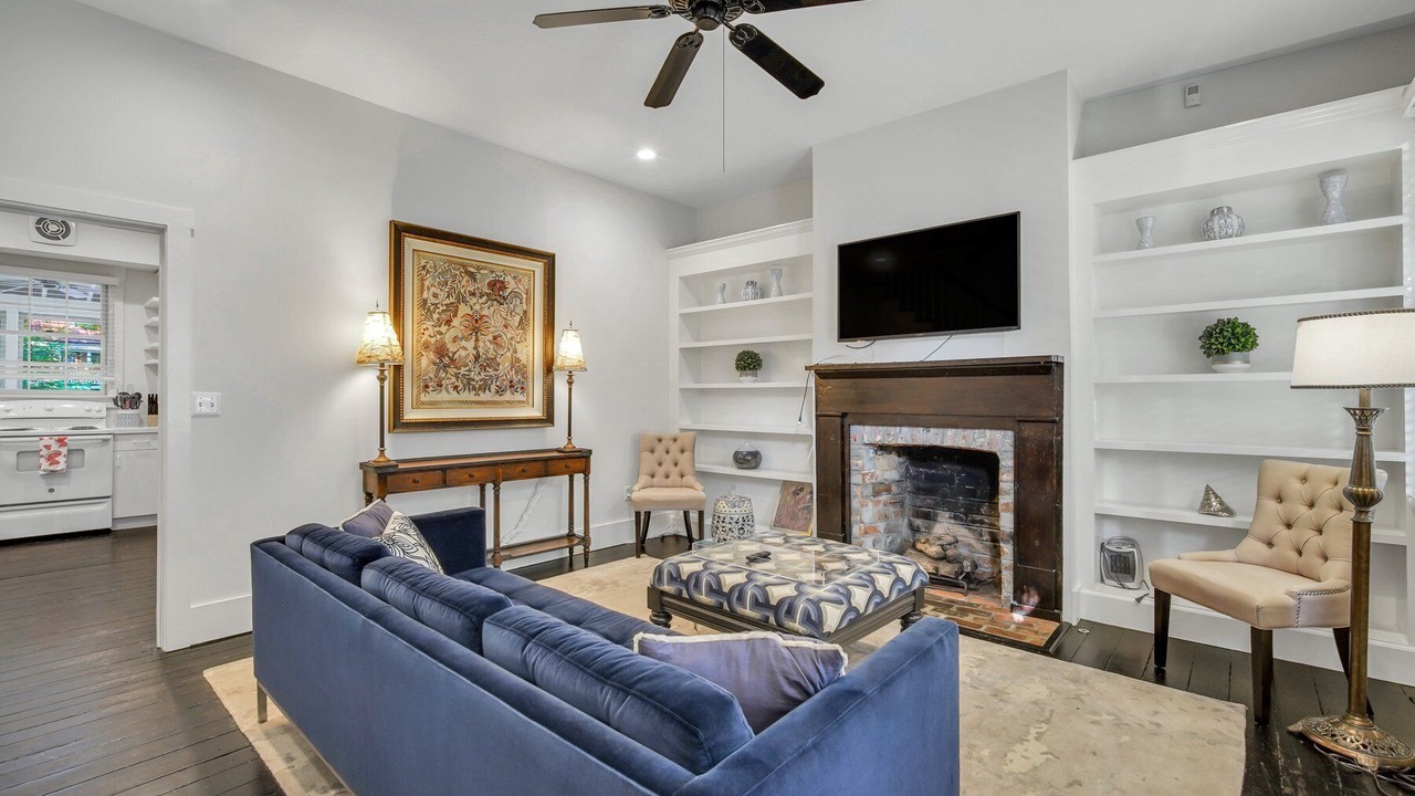 Photo of Livingroom in Beach Institute