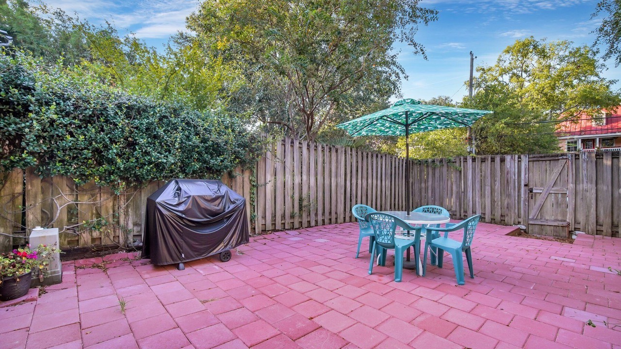 Photo of Outdoor in Beach Institute