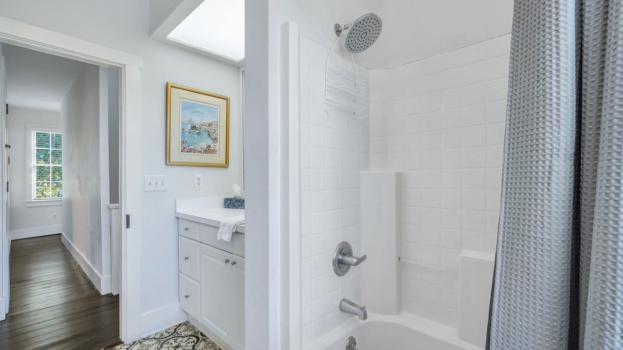 Photo of Bathroom in Beach Institute