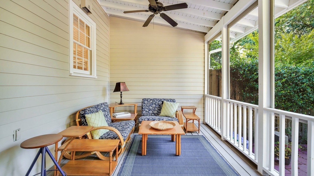 Photo of Patio Balcony in Beach Institute