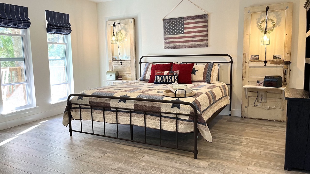 Photo of Bedroom in Mount Ida
