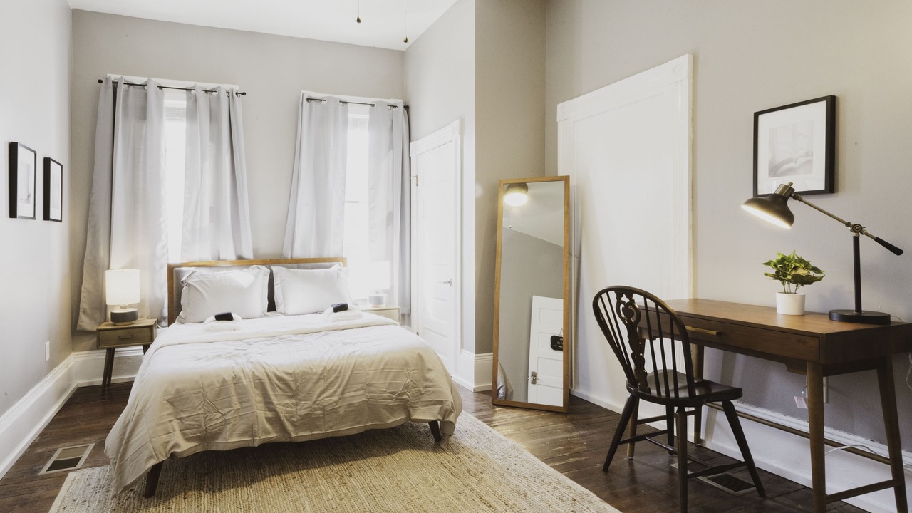 Photo of Bedroom in Thomas Square