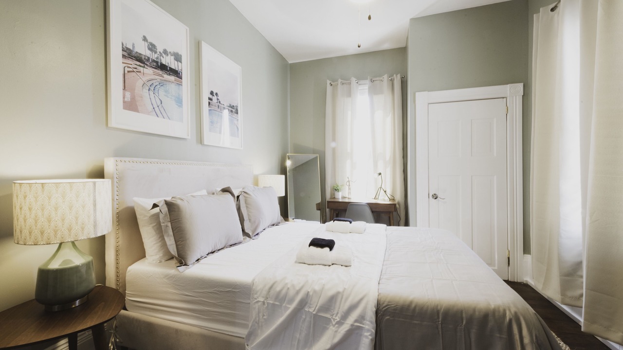 Photo of Bedroom in Thomas Square