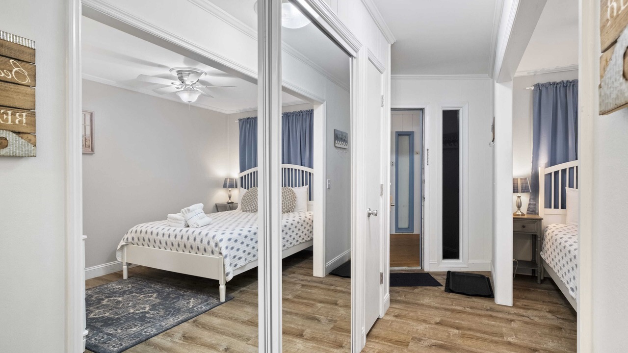 Photo of Bedroom in Folly Field