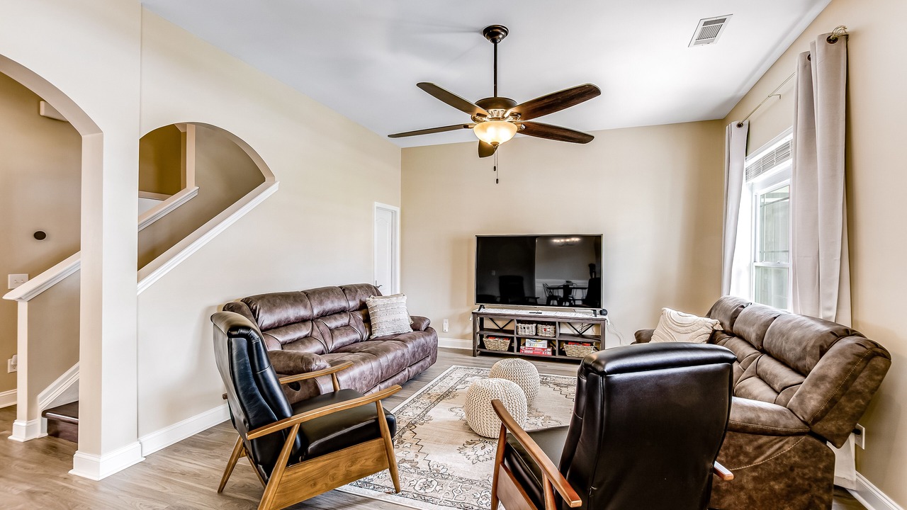 Photo of Livingroom in Port Wentworth