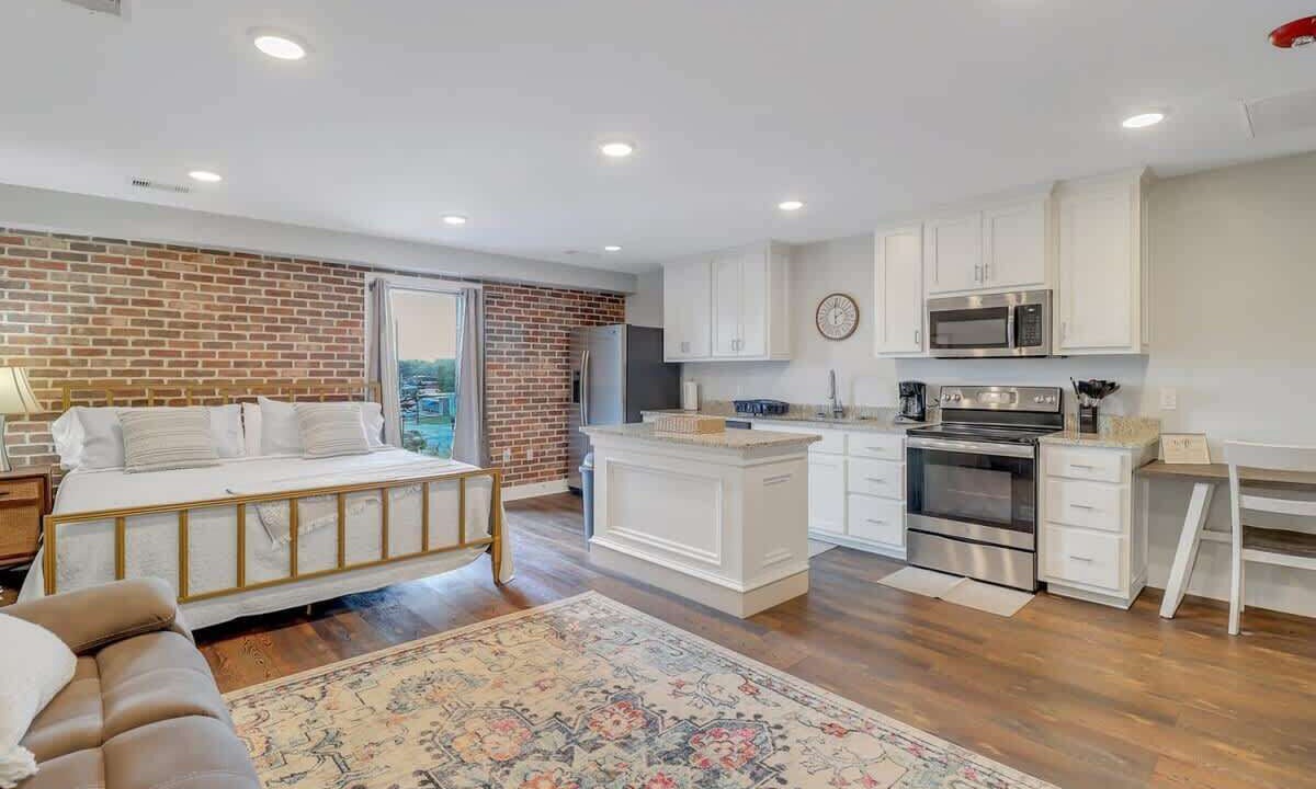 Photo of Bedroom in Statesboro