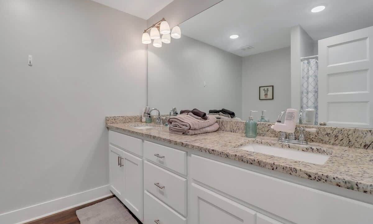 Photo of Bathroom in Statesboro