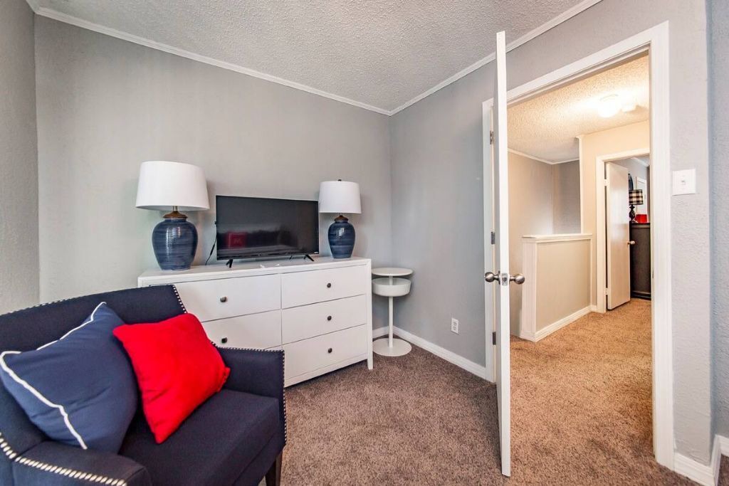 Photo of Livingroom in Fairfield Bay