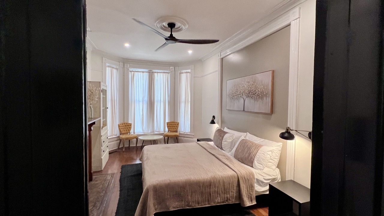 Photo of Bedroom in Savannah Victorian District