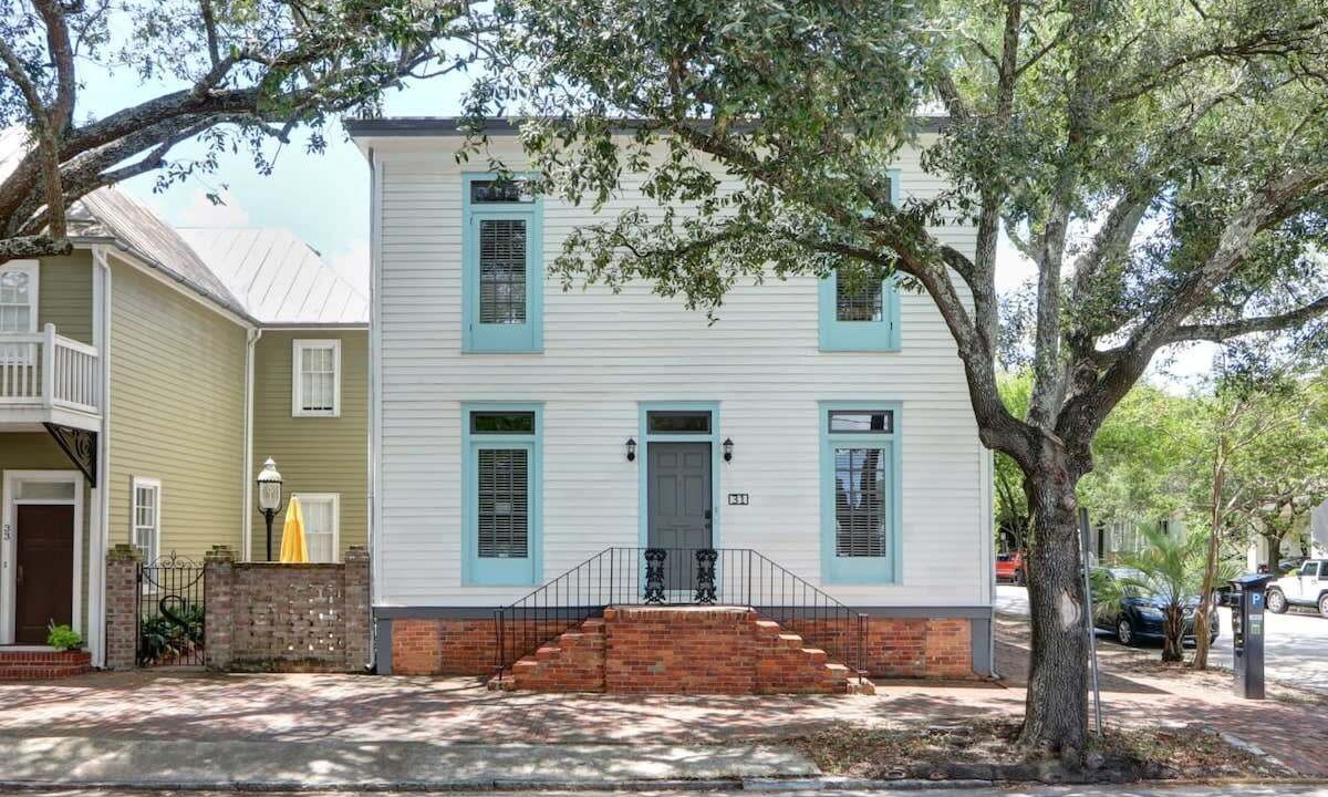 Photo of Outdoor in Historic District - North