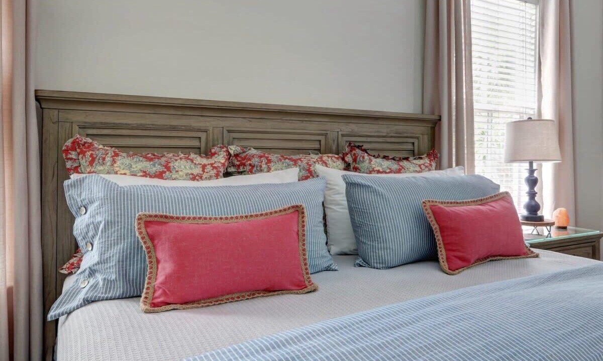 Photo of Bedroom in Historic District - North