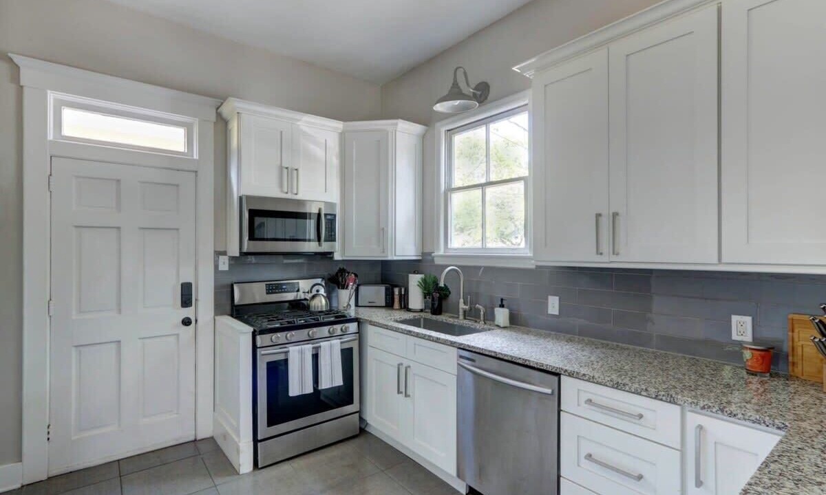 Photo of Kitchen in Historic District - North