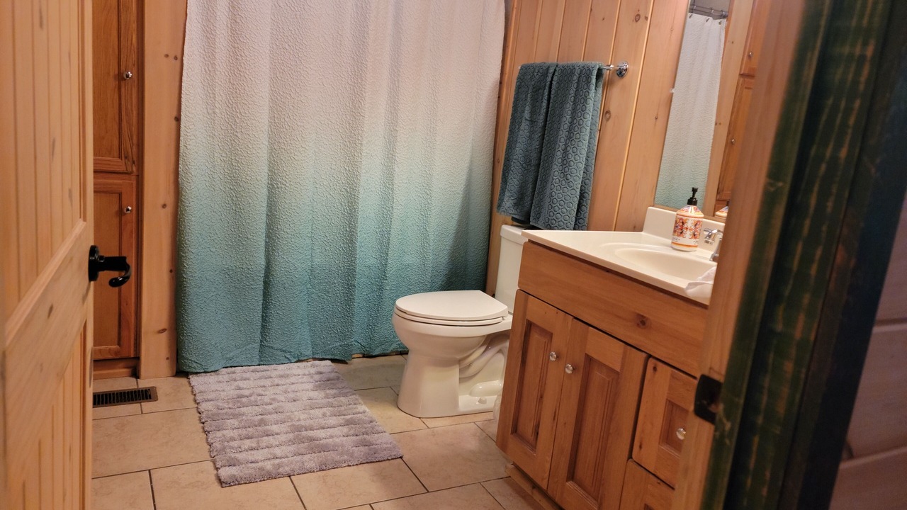 Photo of Bathroom in Glenwood