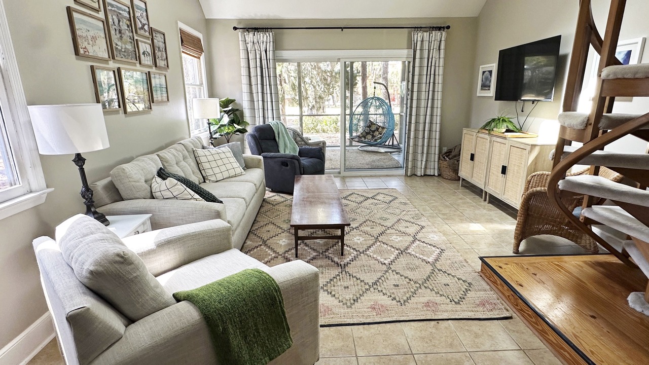 Photo of Livingroom in Ocean Ridge
