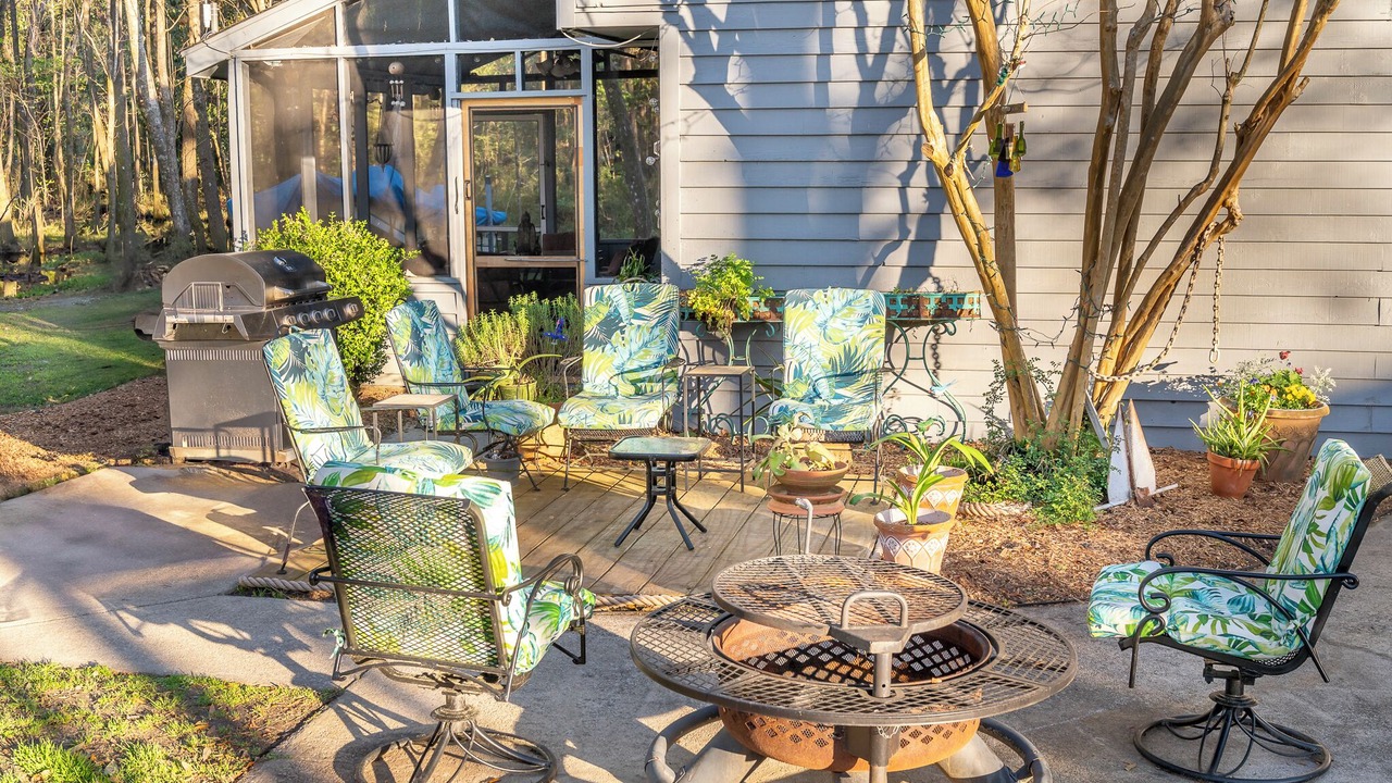 Photo of Patio Balcony in Summerville Historic District
