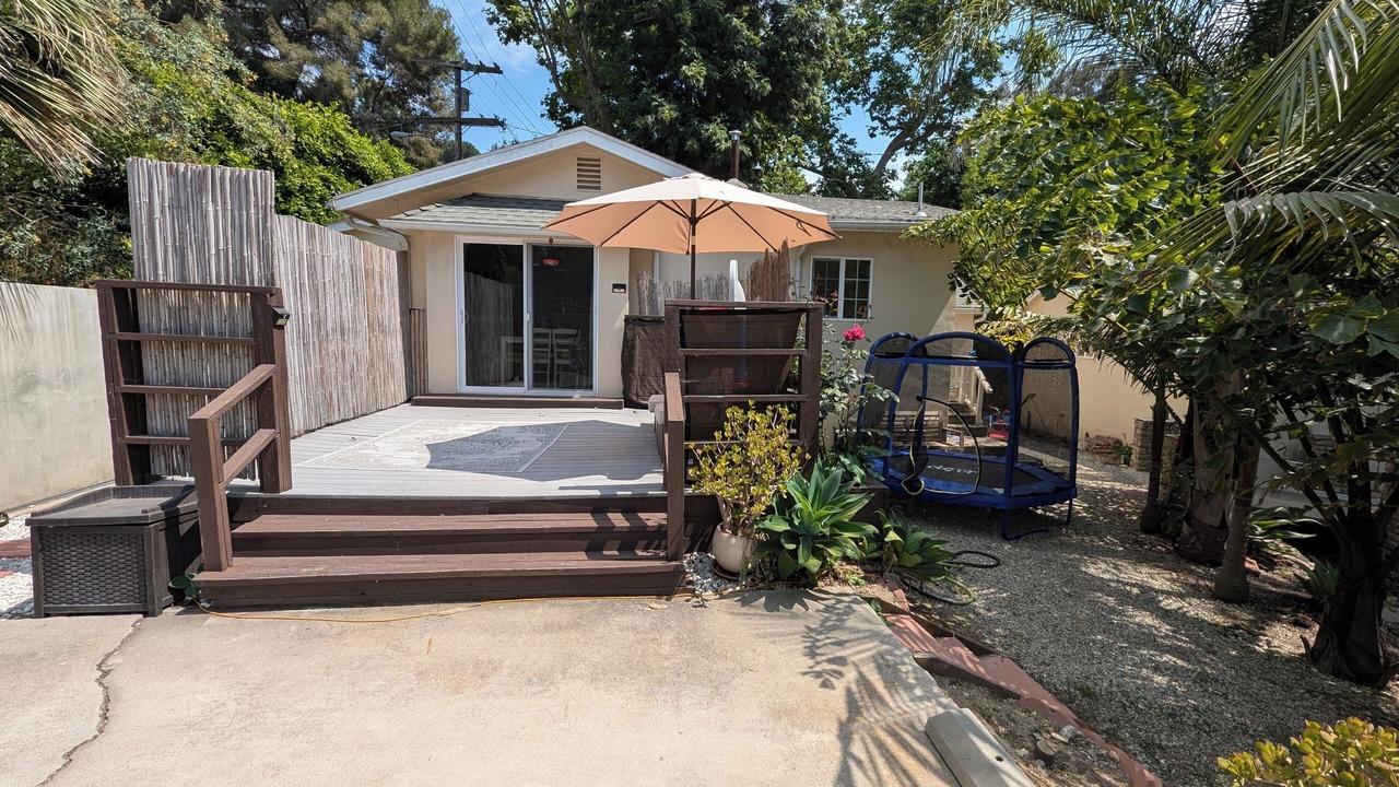 Photo of Patio Balcony in Beverly Glen
