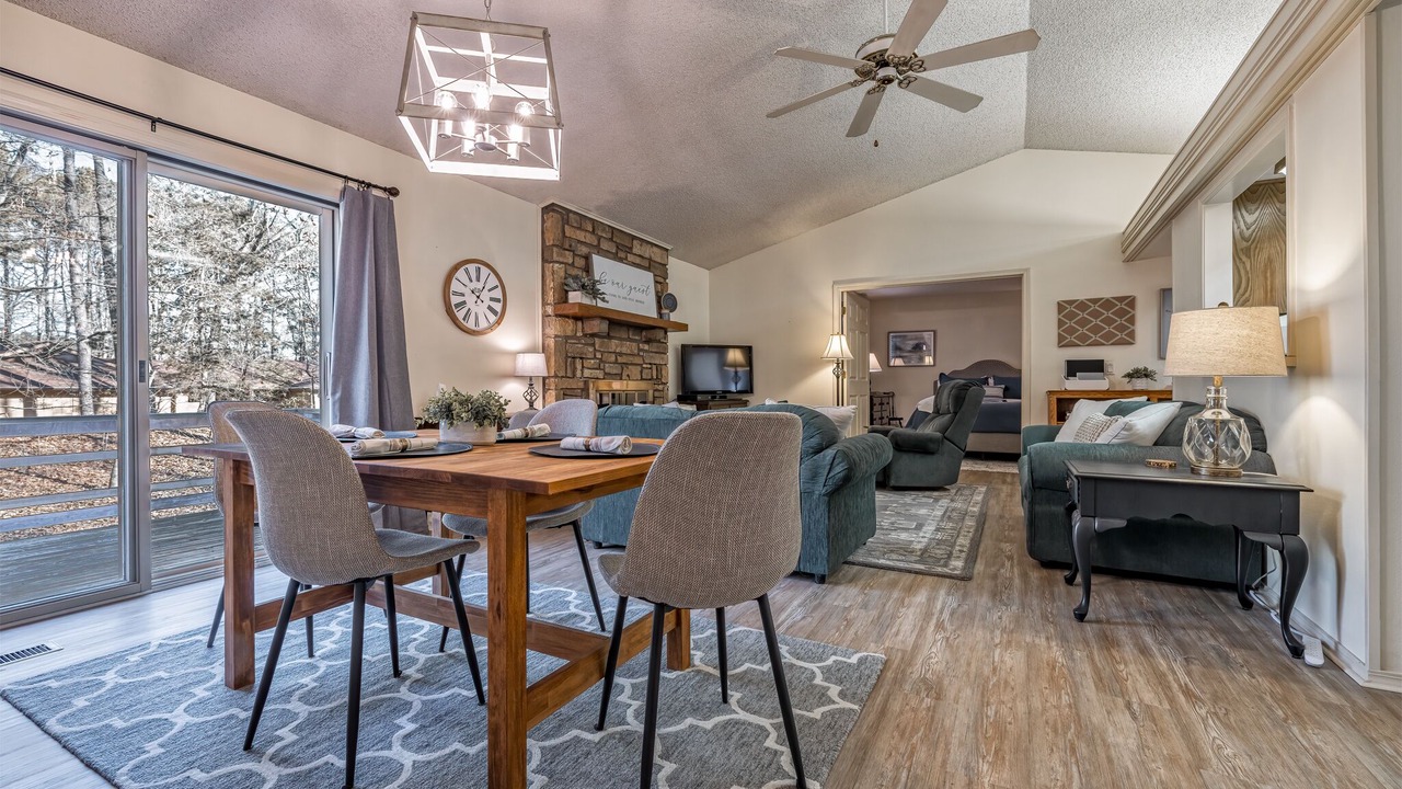 Photo of Livingroom in Hot Springs Village