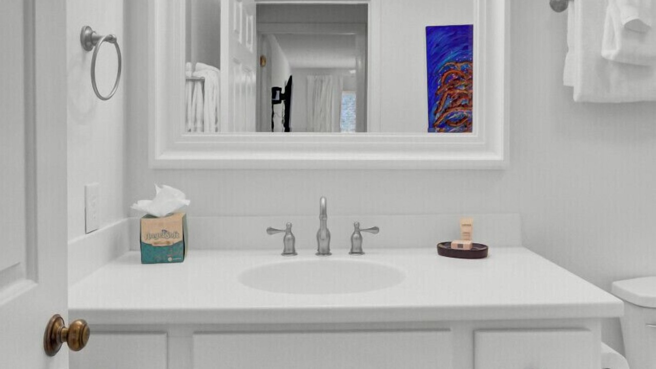 Photo of Bathroom in Pelican Bay