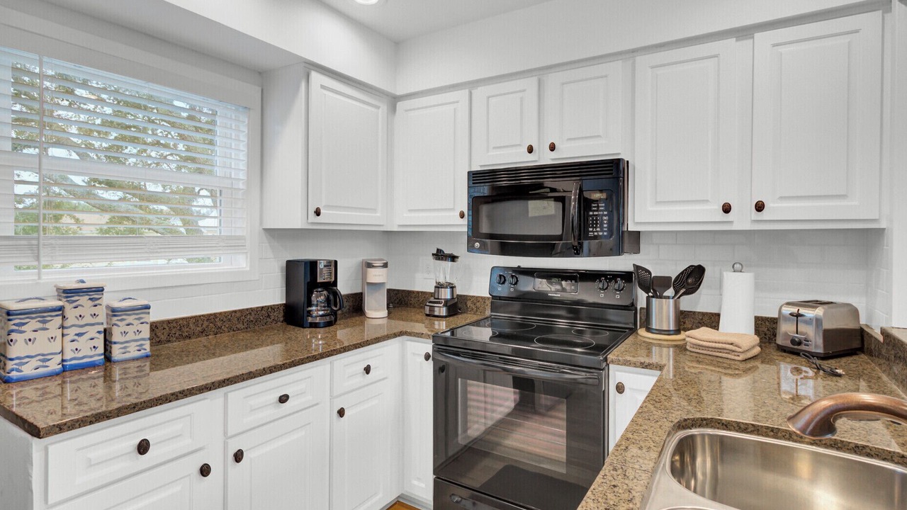 Photo of Kitchen in Pelican Bay