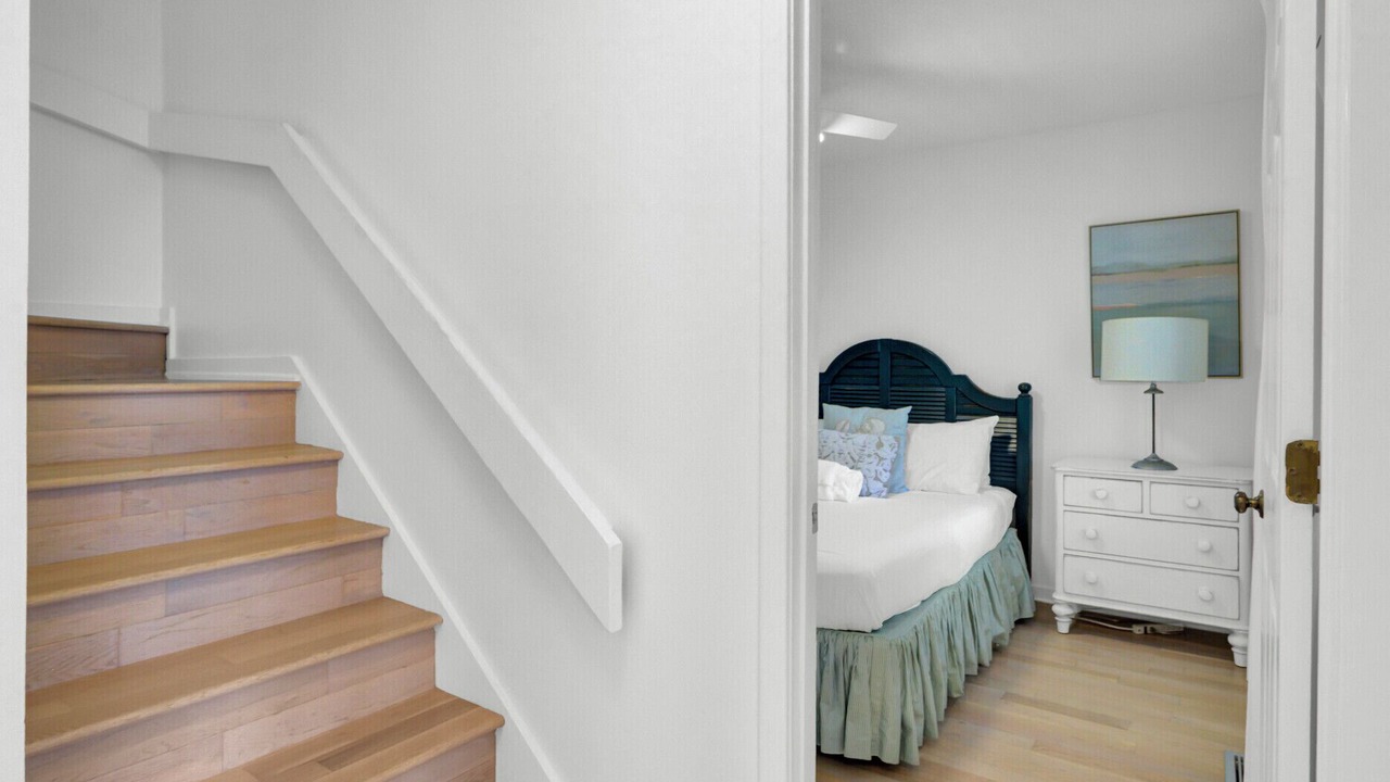 Photo of Bedroom in Pelican Bay