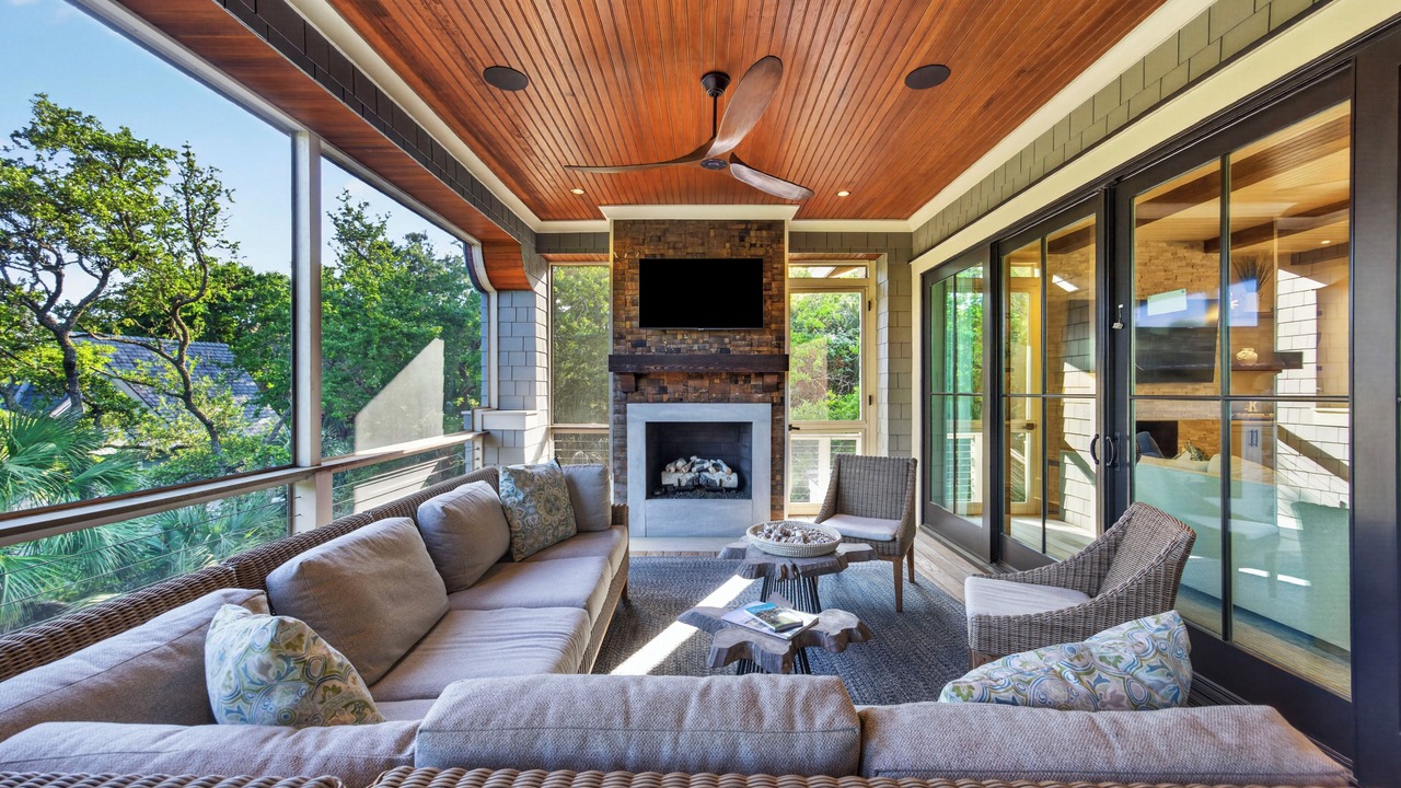 Photo of Livingroom in Vanderhorst Plantation