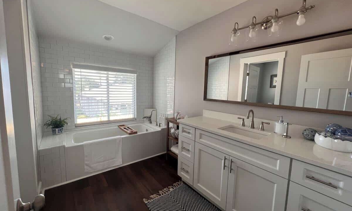 Photo of Bathroom in Whitemarsh Island