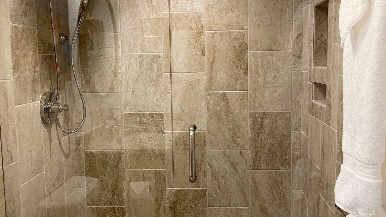 Photo of Bathroom in Folly Field