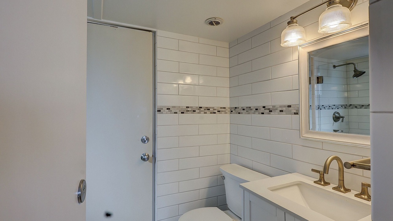 Photo of Bathroom in North Forest Beach