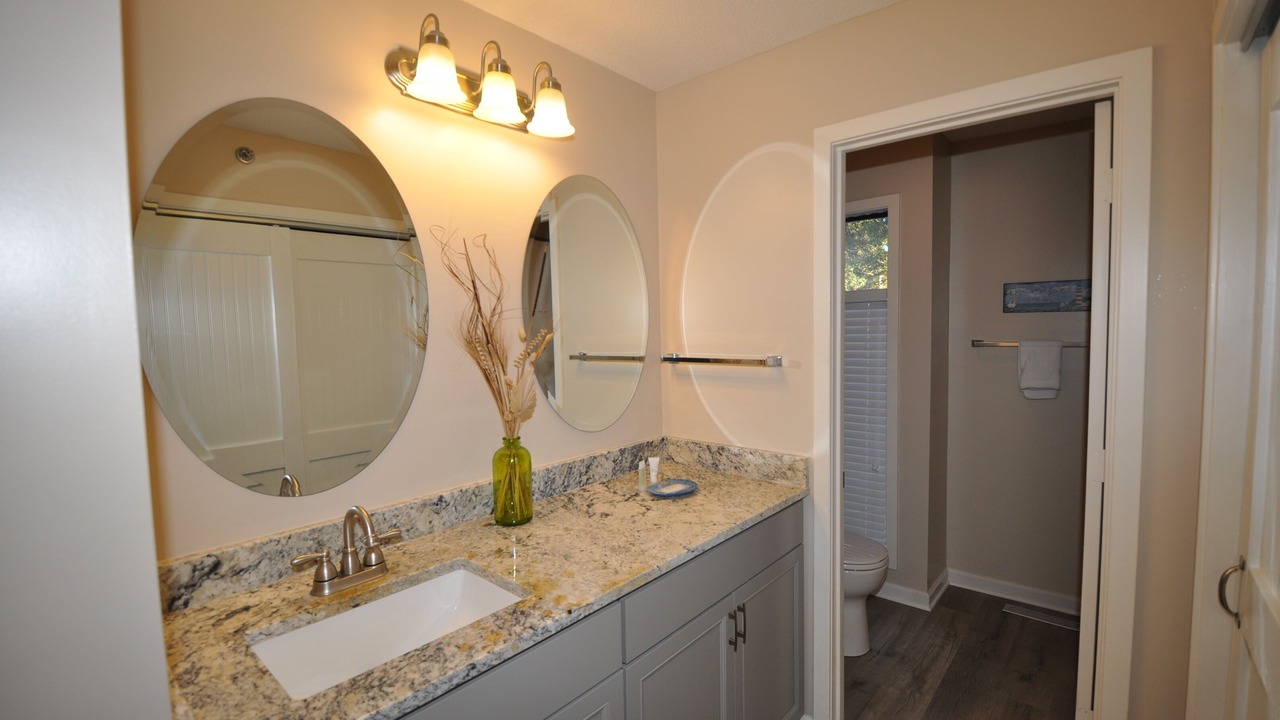 Photo of Bathroom in Palmetto Dunes