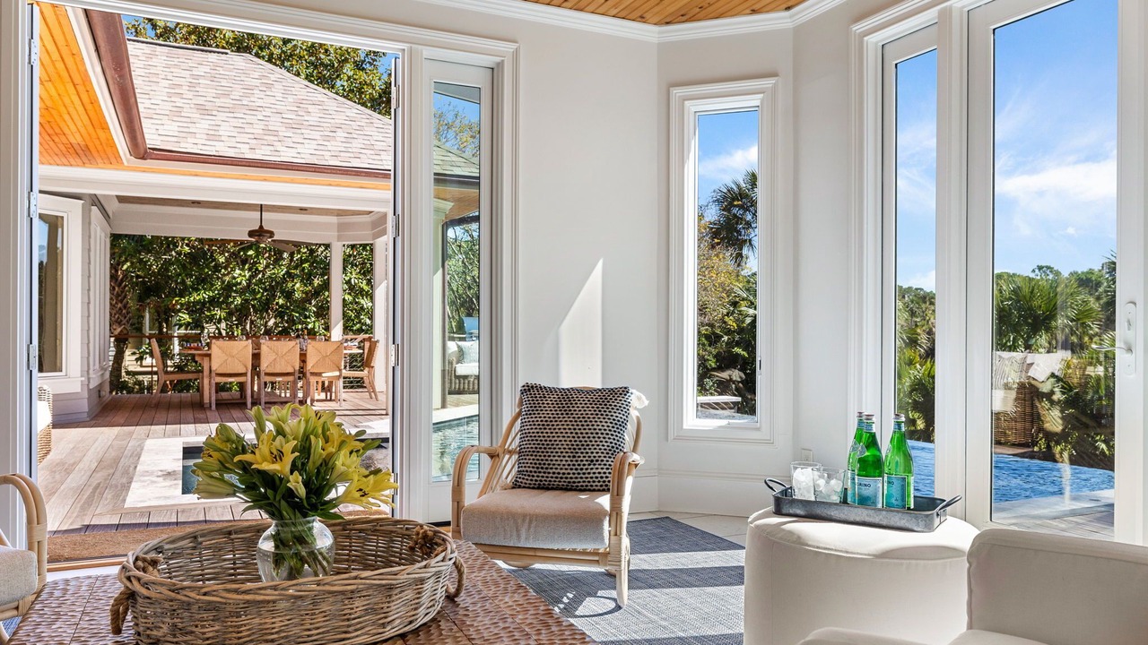 Photo of Livingroom in Vanderhorst Plantation