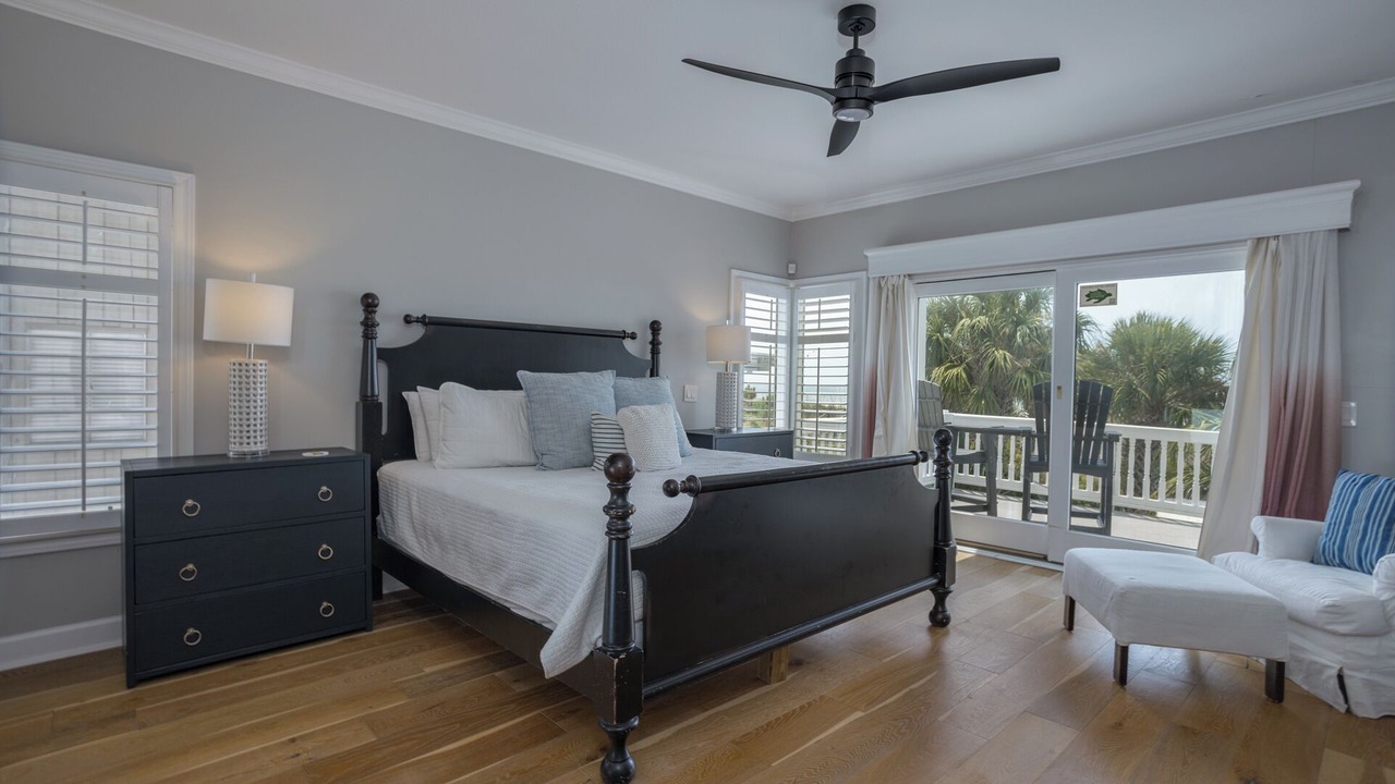 Photo of Bedroom in North Forest Beach