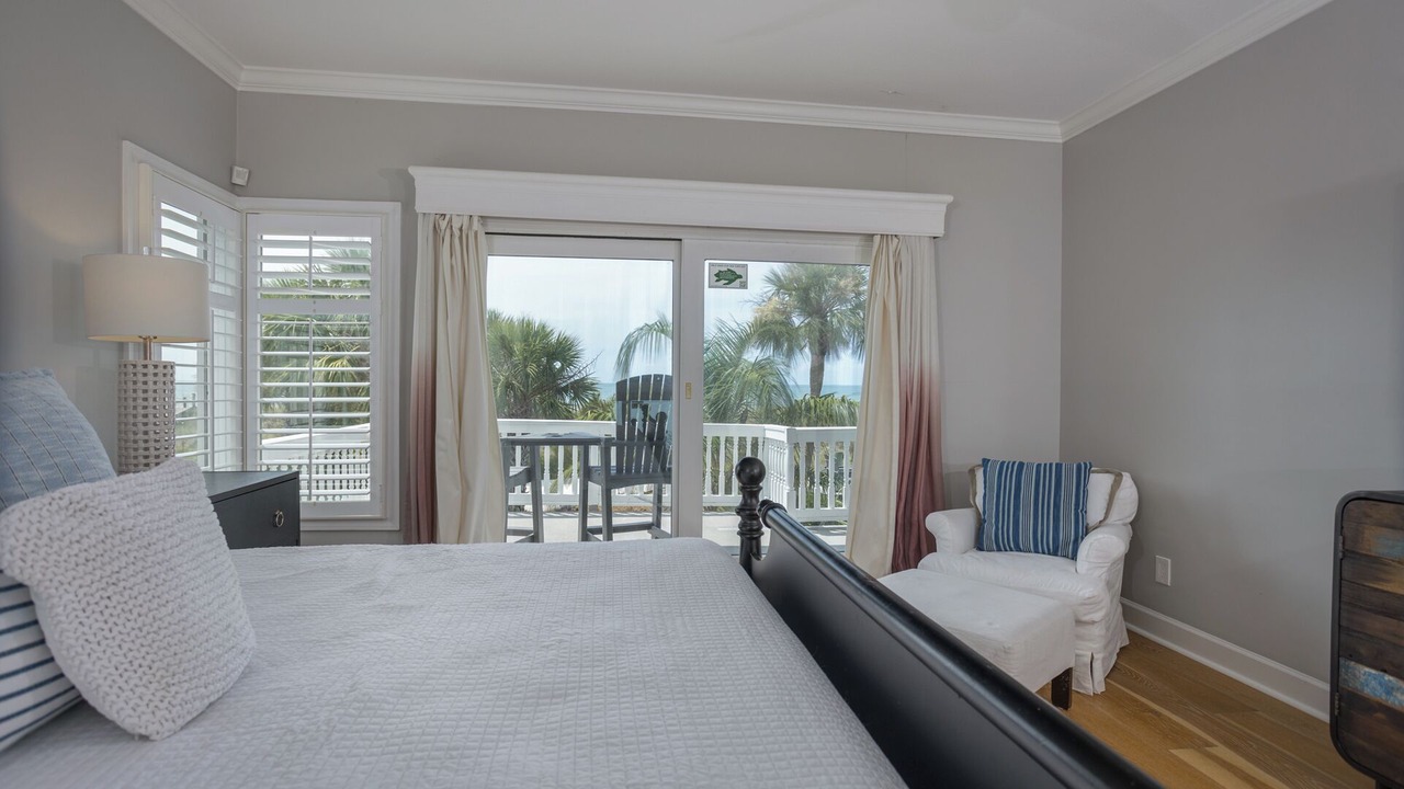 Photo of Bedroom in North Forest Beach