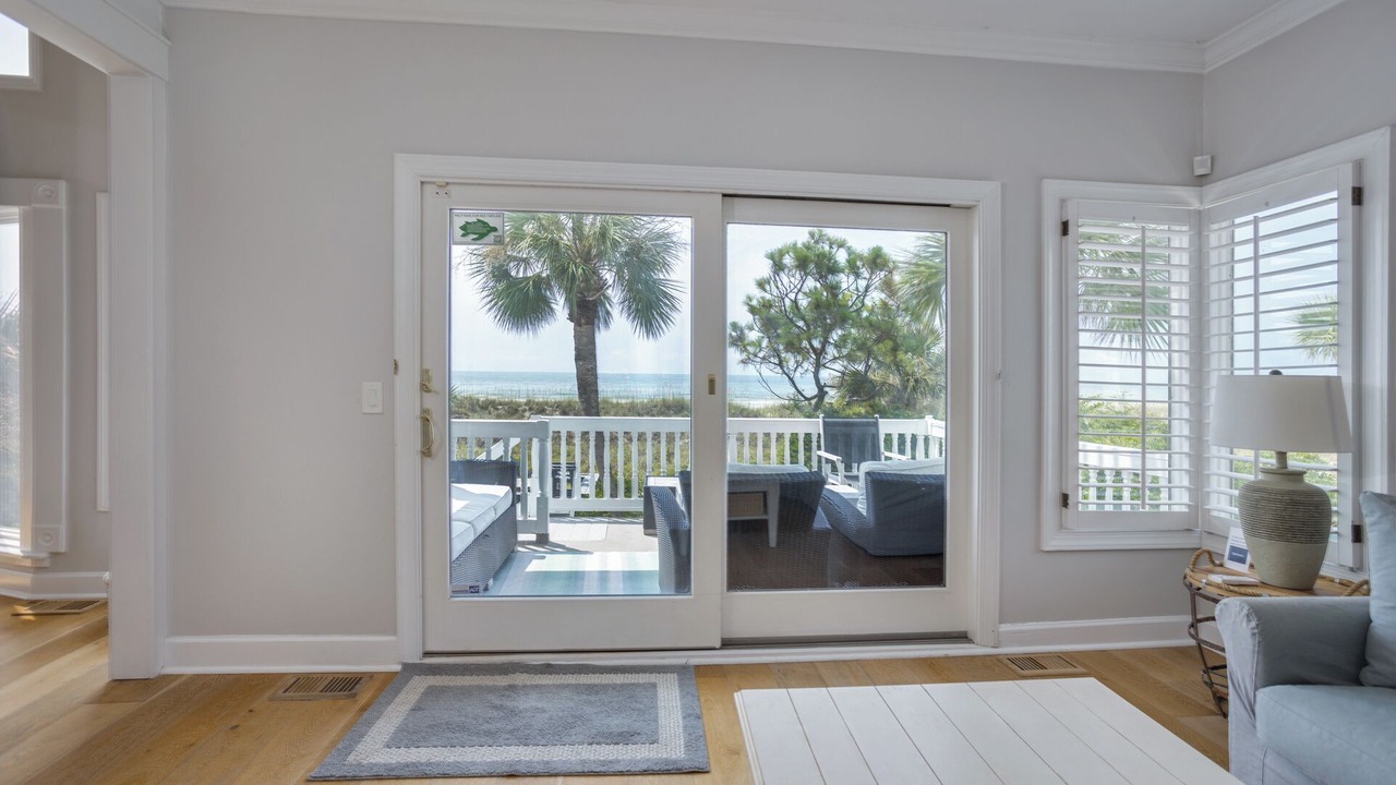 Photo of Livingroom in North Forest Beach