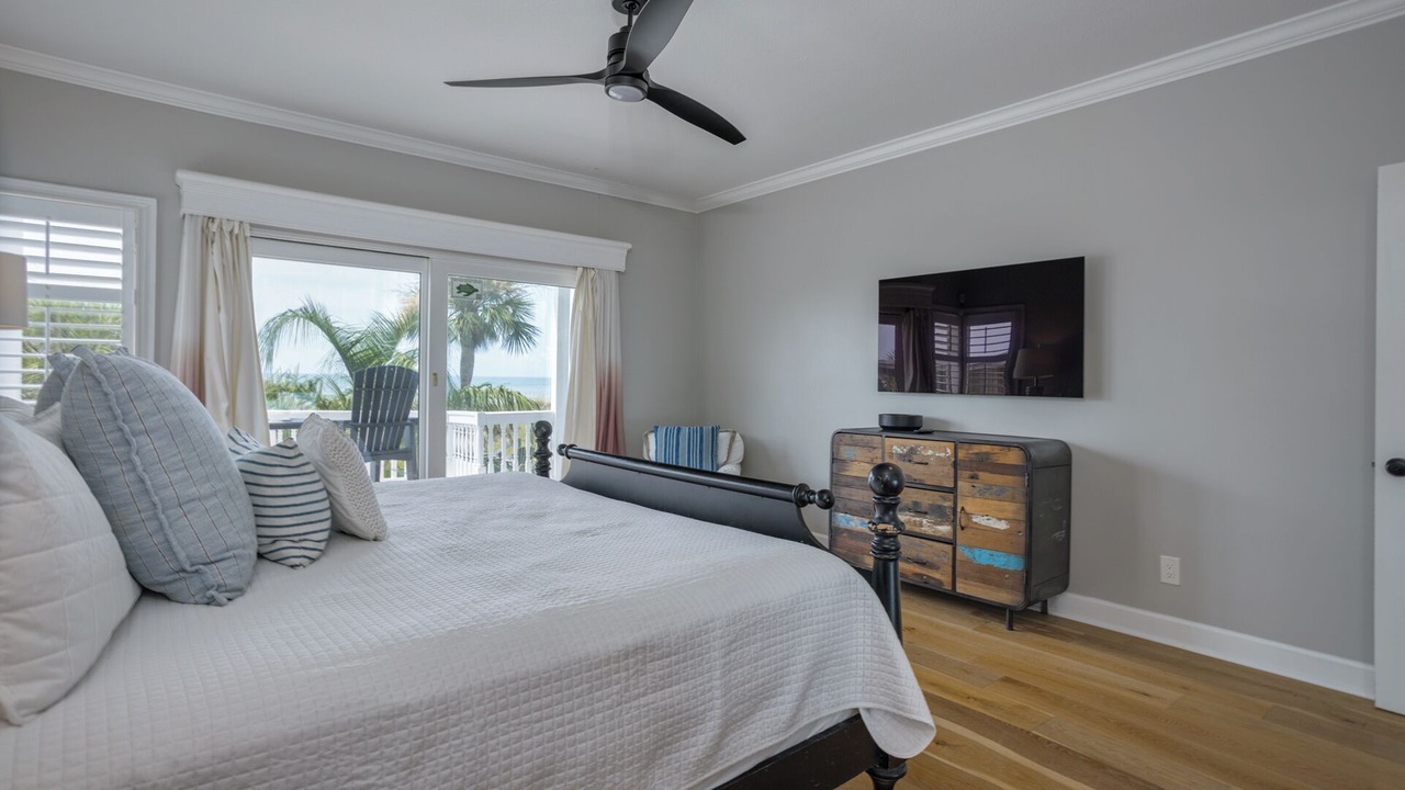 Photo of Bedroom in North Forest Beach