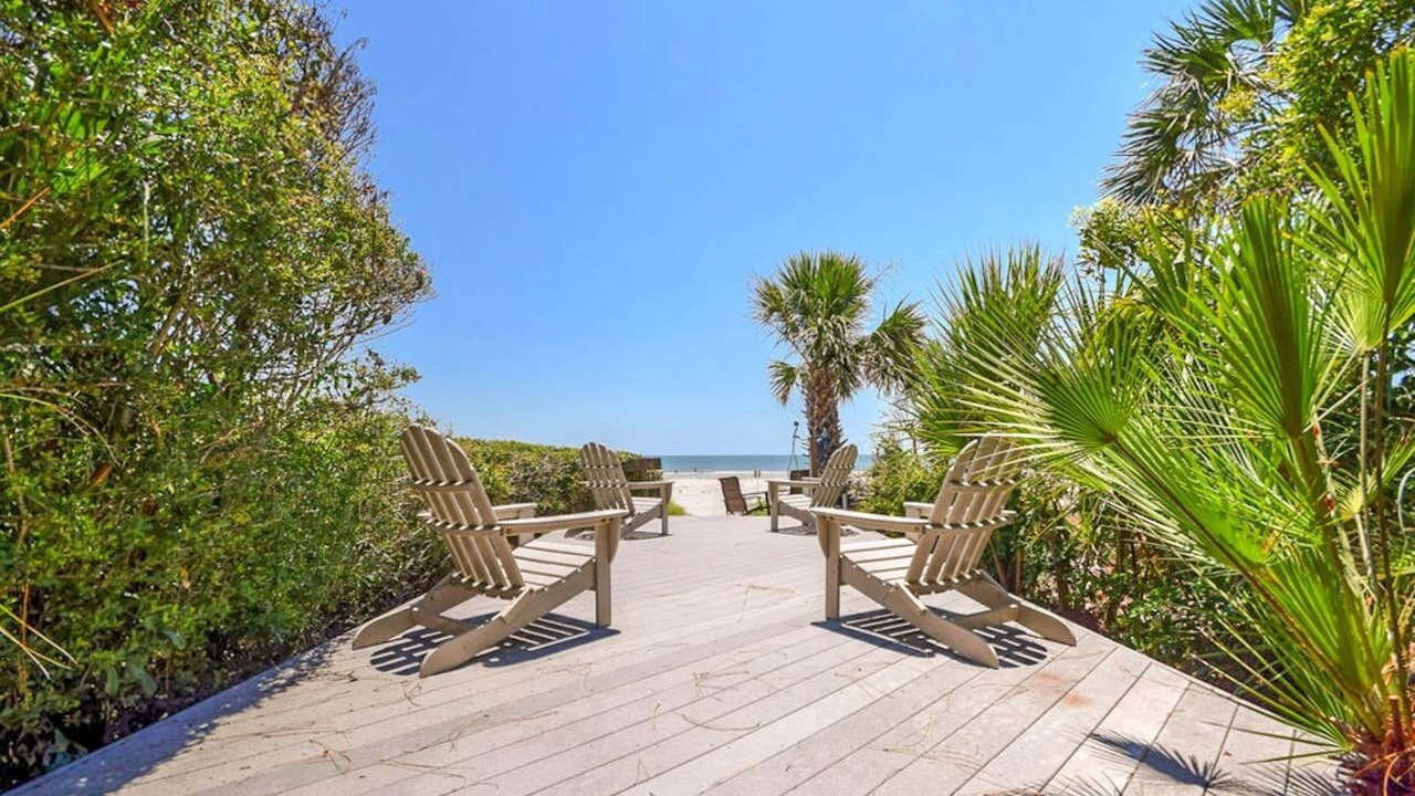 Photo of Patio Balcony in Beach Lagoon