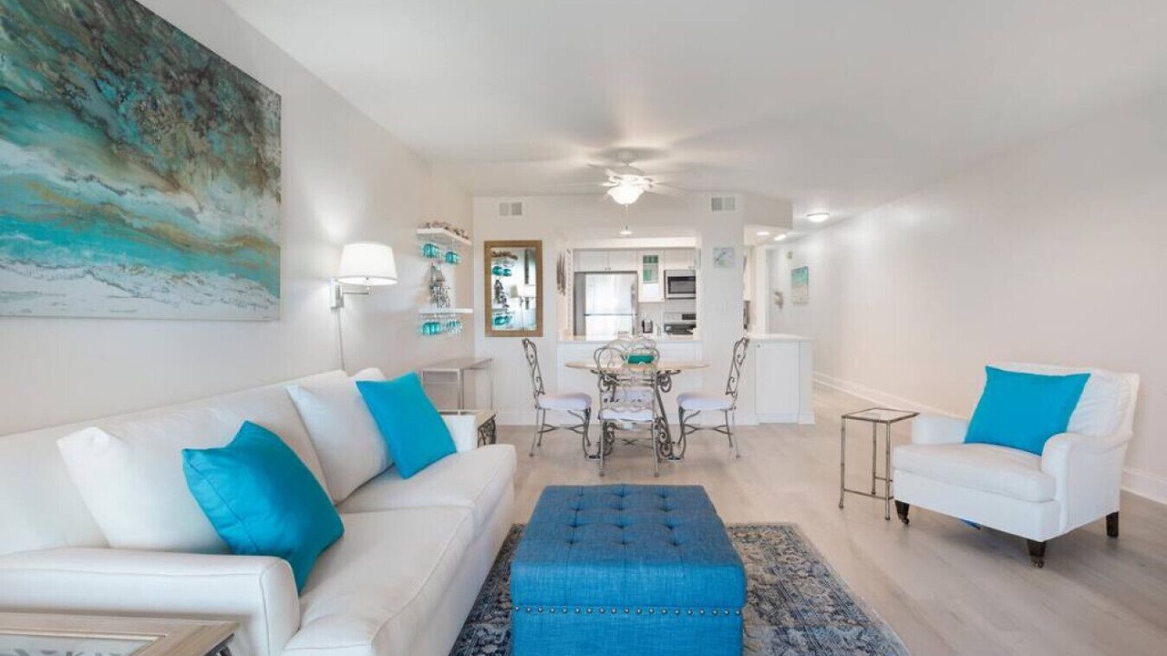Photo of Livingroom in Seabrook Island