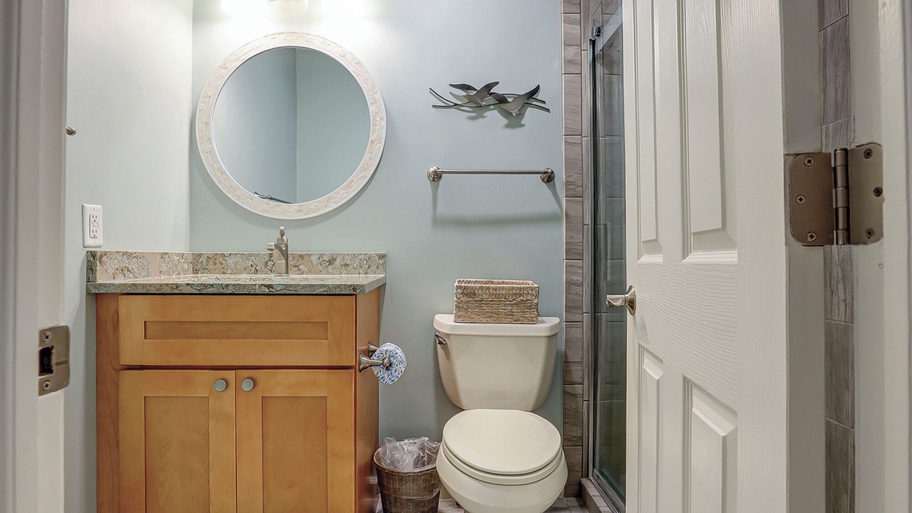 Photo of Bathroom in Harbour Town