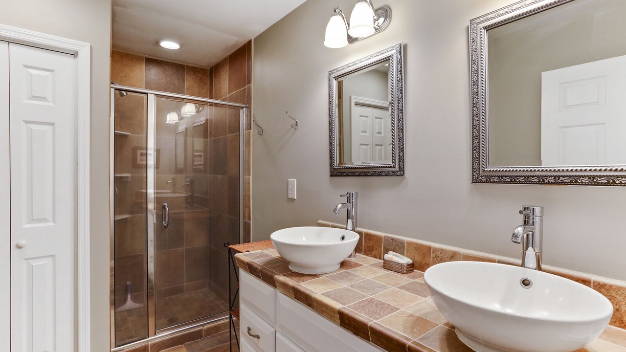 Photo of Bathroom in Heritage Woods