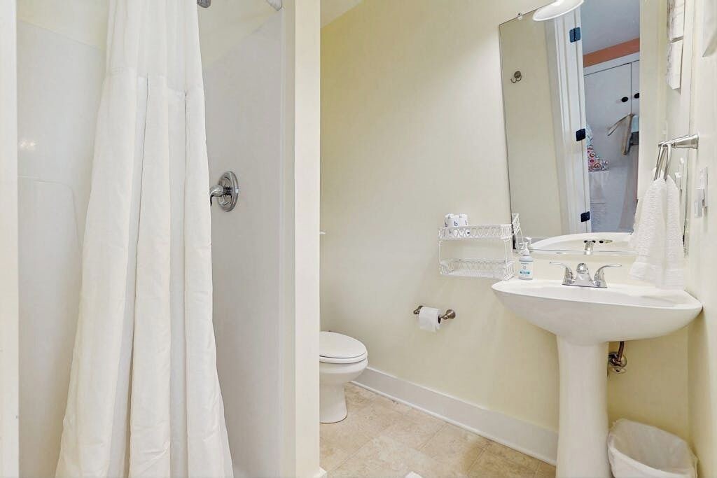 Photo of Bathroom in Ocean Ridge