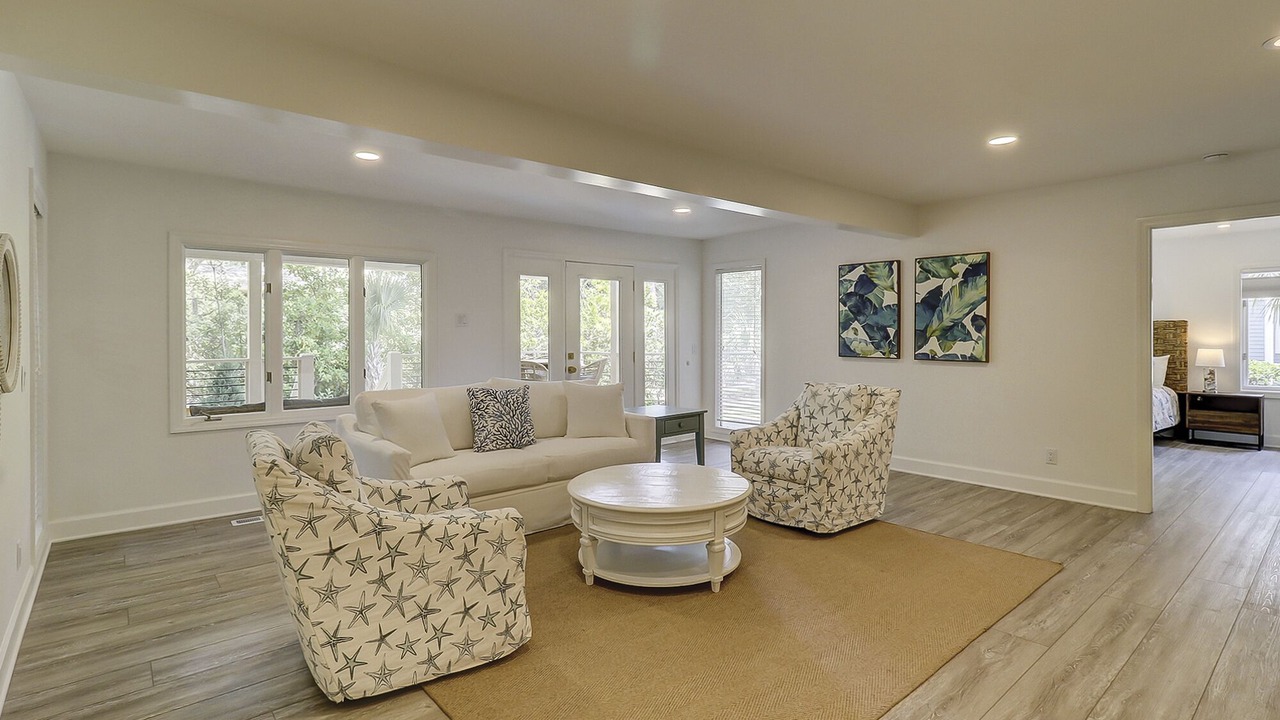 Photo of Livingroom in Oceanside