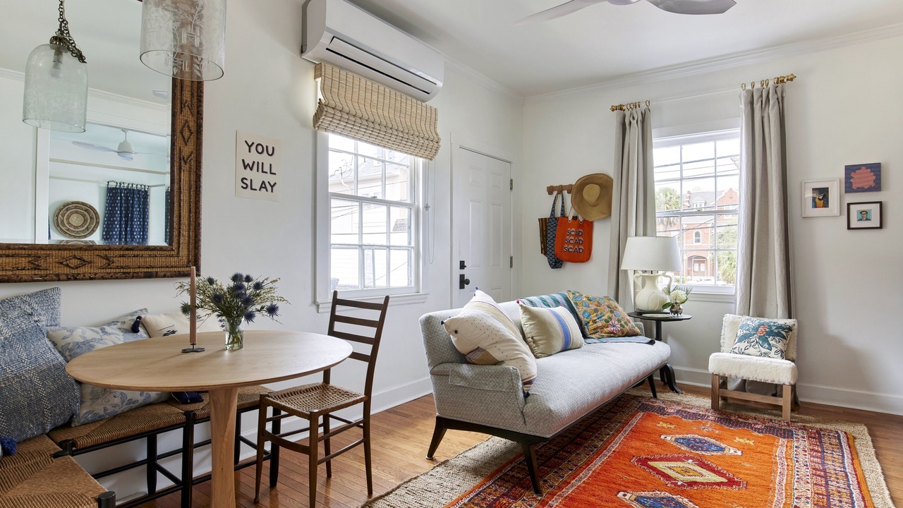 Photo of Livingroom in Beach Institute