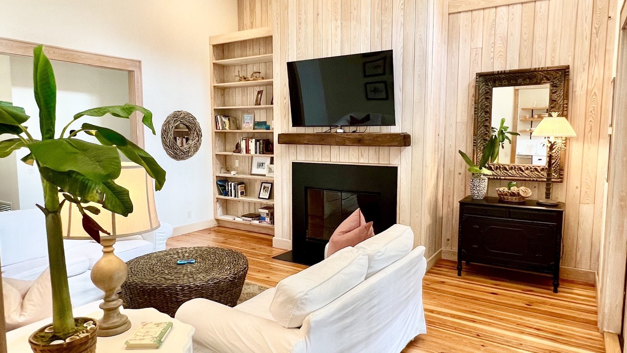 Photo of Livingroom in Folly Beach
