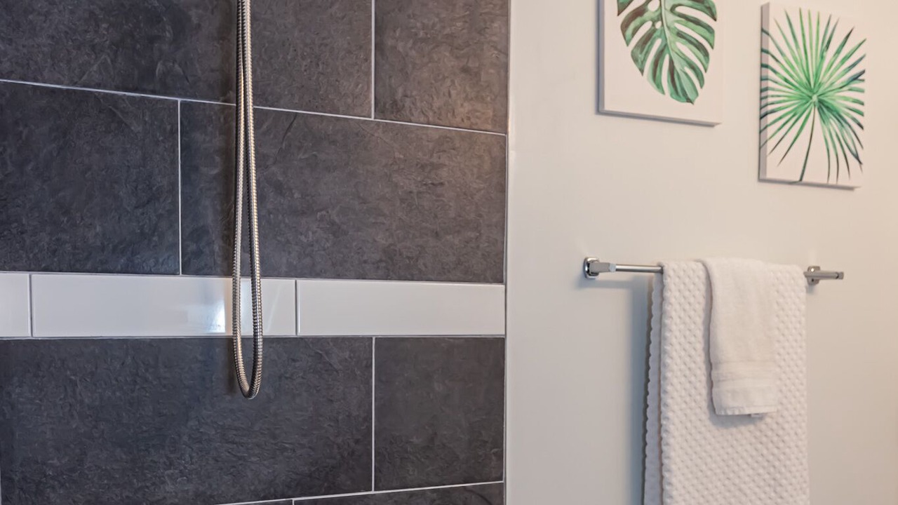 Photo of Bathroom in Whitemarsh Island