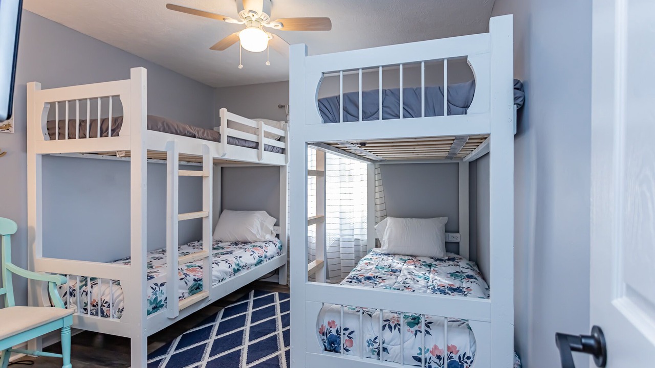 Photo of Bedroom in Whitemarsh Island