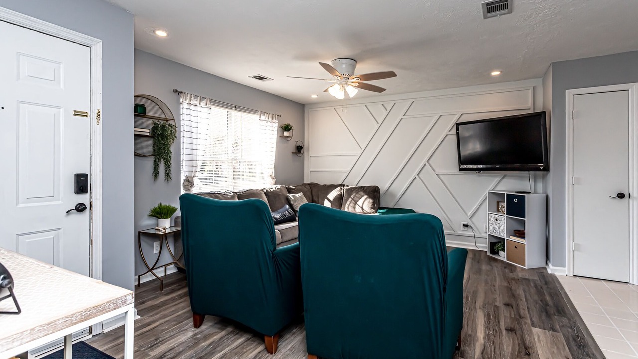 Photo of Livingroom in Whitemarsh Island