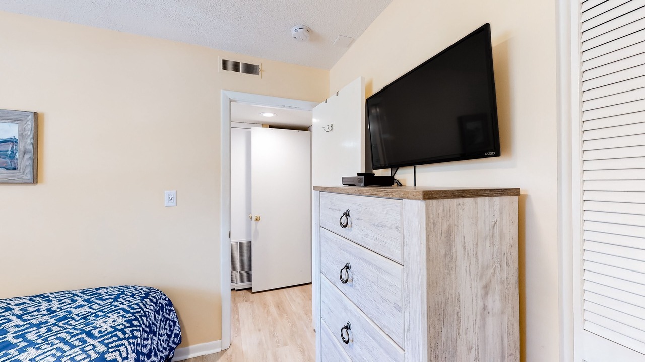 Photo of Bedroom in Folly Field
