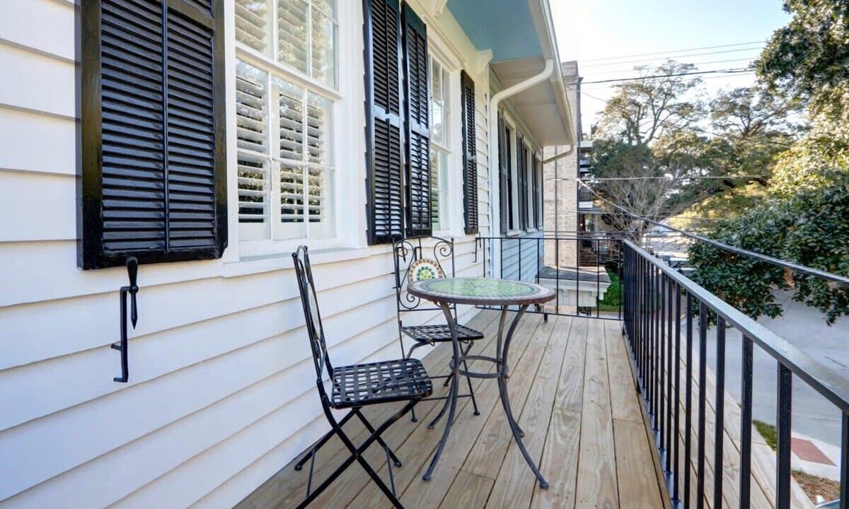 Photo of Patio Balcony in Historic District - North